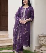 Women Floral Embroidered Regular Thread Work Kurta with Trousers & With Dupatta