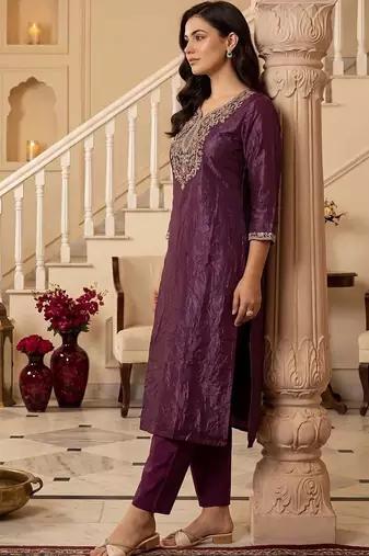Women Ethnic Motifs Regular Thread Work Kurta with Trousers
