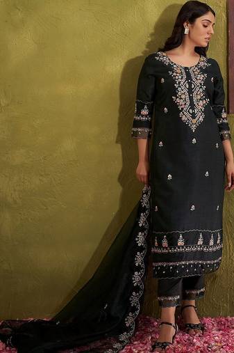 Women Floral Embroidered Regular Thread Work Kurta with Trousers & With Dupatta