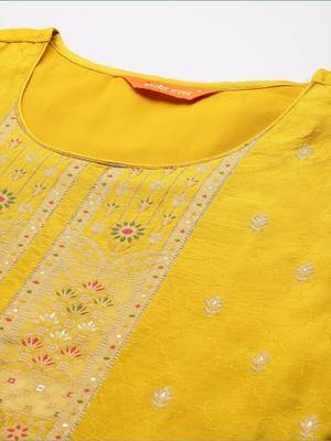Women Floral Embroidered Regular Kurta with Trousers & With Dupatta 4