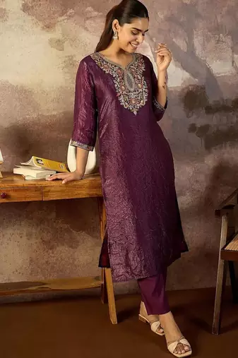 Women Ethnic Motifs Embroidered Regular Thread Work Kurta with Trousers