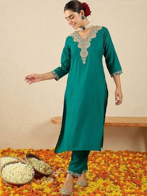 Women Ethnic Motifs Embroidered Regular Kurta with Trousers 1