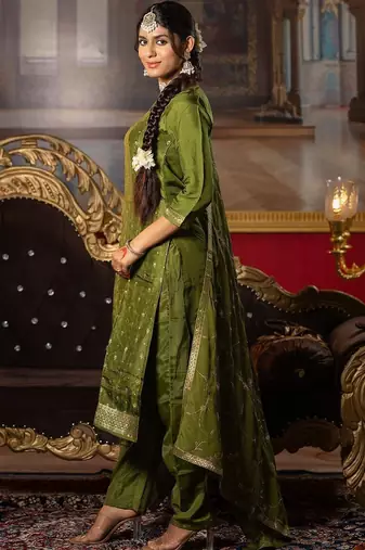 Women Ethnic Motifs Embroidered Regular Thread Work Kurta with Trousers & With Dupatta