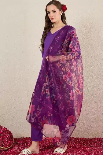 Women Floral V-Neck Kurta with Trousers & With Dupatta