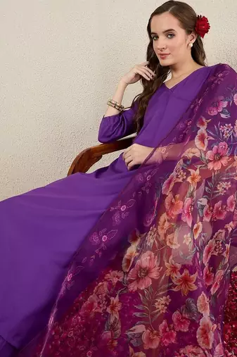 Women Floral V-Neck Kurta with Trousers & With Dupatta