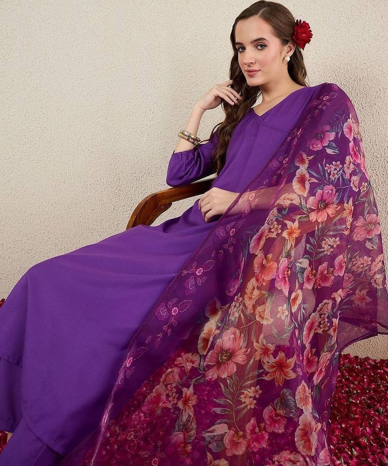 Women Floral V-Neck Kurta with Trousers & With Dupatta