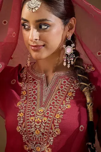 Women Ethnic Motifs Embroidered Regular Thread Work Kurta with Trousers & With Dupatta