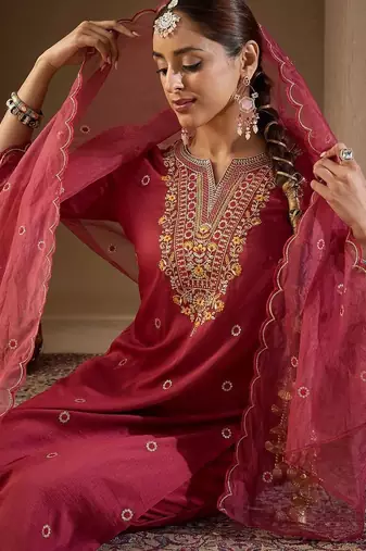 Women Ethnic Motifs Embroidered Regular Thread Work Kurta with Trousers & With Dupatta