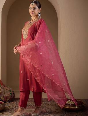 Women Ethnic Motifs Embroidered Regular Thread Work Kurta with Trousers & With Dupatta 5