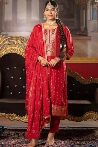 Women Ethnic Motifs Regular Kurta with Trousers & With Dupatta
