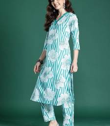 Women Floral Printed Regular Pure Cotton Kurta with Trousers
