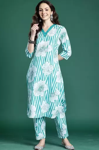 Women Floral Printed Regular Pure Cotton Kurta with Trousers