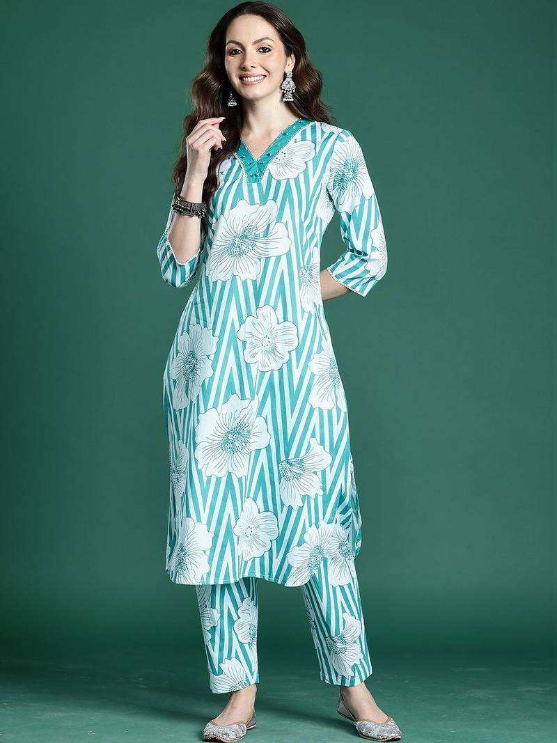 Women Floral Printed Regular Pure Cotton Kurta with Trousers