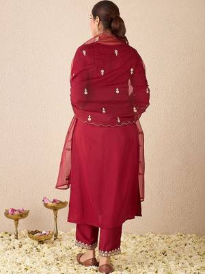 Women Ethnic Motifs Embroidered Regular Kurta with Trousers & With Dupatta 3