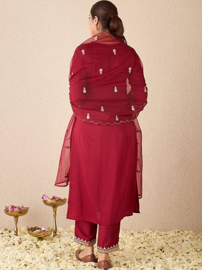 Women Ethnic Motifs Embroidered Regular Kurta with Trousers & With Dupatta