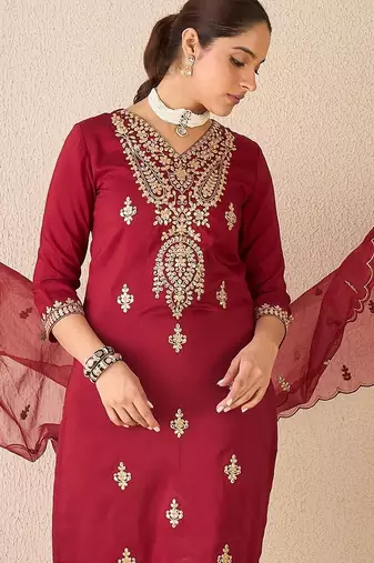 Women Ethnic Motifs Embroidered Regular Kurta with Trousers & With Dupatta