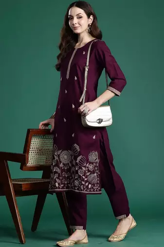 Women Floral Embroidered Regular Thread Work Kurta with Trousers