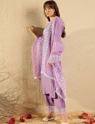 Women Regular Chikankari Kurta with Trousers & With Dupatta 4