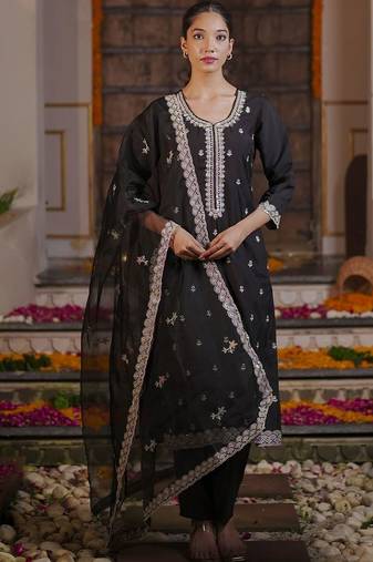 Women Ethnic Motifs Embroidered Regular Thread Work Kurta with Trousers & With Dupatta
