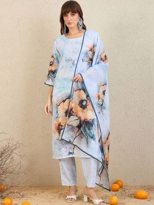 Women Floral Printed Regular Chanderi Silk Kurta with Trousers & With Dupatta 1
