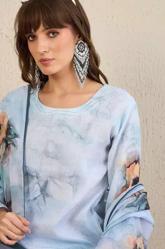 Women Floral Printed Regular Chanderi Silk Kurta with Trousers & With Dupatta