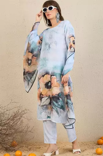 Women Floral Printed Regular Chanderi Silk Kurta with Trousers & With Dupatta