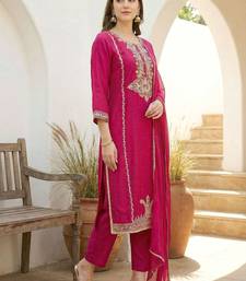 Women Ethnic Motifs Embroidered Regular Kurta with Trousers & With Dupatta