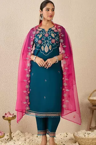 Women Floral Embroidered Regular Thread Work Kurta with Trousers & With Dupatta