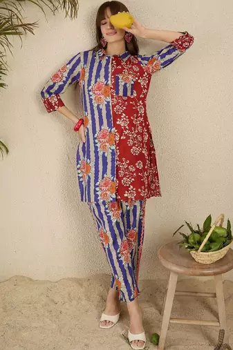 Women Floral Printed Regular Pure Cotton Kurta with Trousers