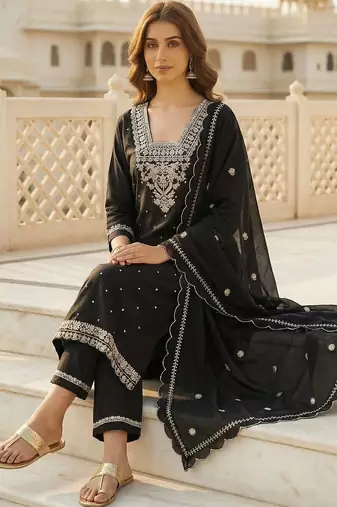 Women Ethnic Motifs Embroidered Regular Thread Work Pure Cotton Kurta with Trousers & With Dupatta