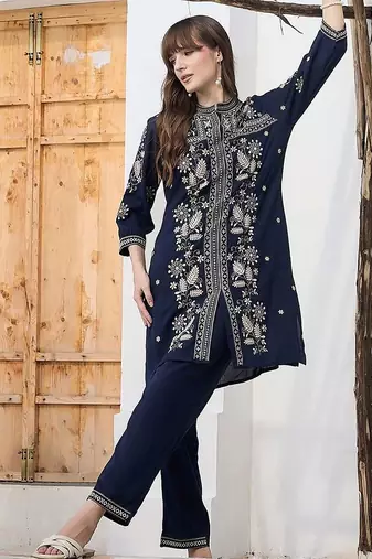 Women Ethnic Motifs Embroidered Regular Thread Work Kurta with Trousers