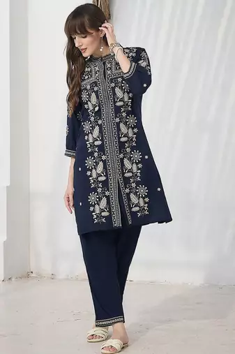 Women Ethnic Motifs Embroidered Regular Thread Work Kurta with Trousers