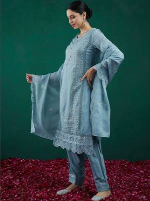Women Ethnic Motifs Embroidered Regular Thread Work Kurta with Trousers & With Dupatta 5