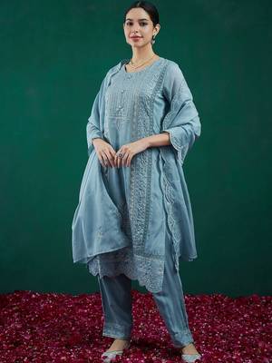 Women Ethnic Motifs Embroidered Regular Thread Work Kurta with Trousers & With Dupatta 7