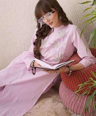 Women Floral Embroidered Regular Thread Work Pure Cotton Kurta with Trousers 3