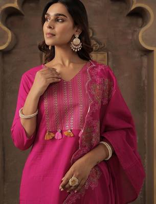 Women Ethnic Motifs Embroidered Regular Thread Work Pure Cotton Kurta with Trousers & With Dupatta 4
