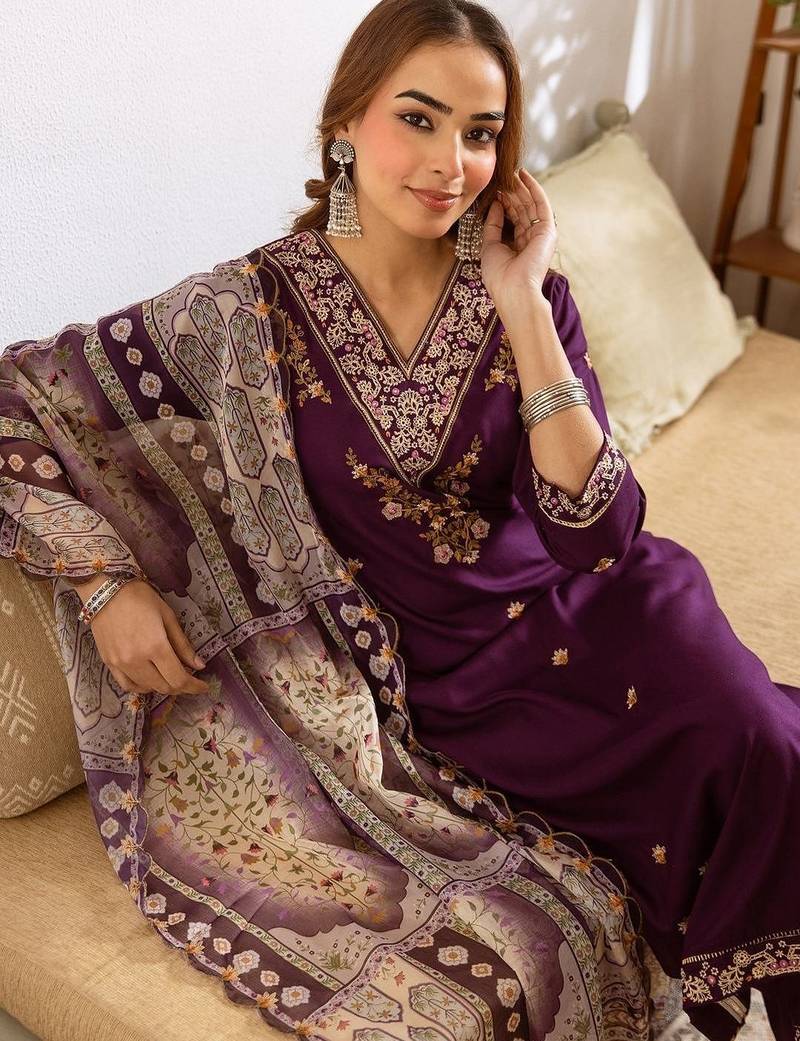 Women Ethnic Motifs Embroidered Regular Thread Work Kurta with Palazzos & With Dupatta