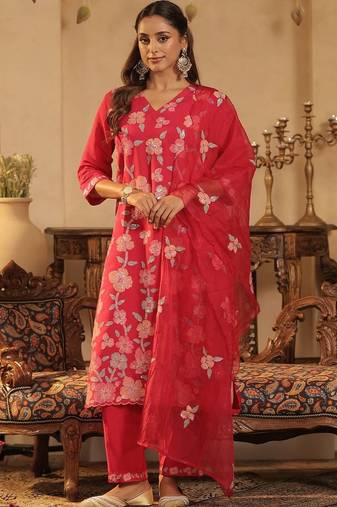 Women Floral Embroidered Regular Sequinned Kurta with Trousers & With Dupatta