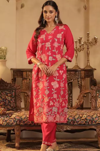 Women Floral Embroidered Regular Sequinned Kurta with Trousers & With Dupatta