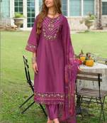 Women Floral Embroidered Regular Thread Work Kurta with Trousers & With Dupatta