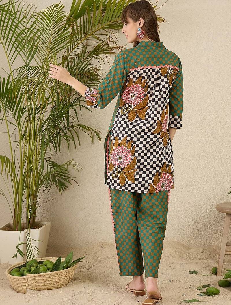 Women Printed Regular Pure Cotton Kurta with Trousers