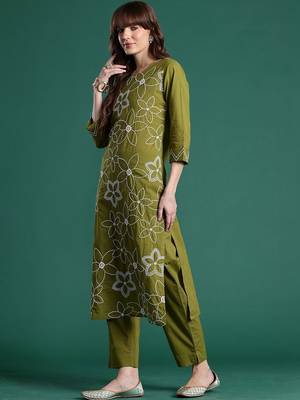 Women Floral Embroidered Regular Thread Work Pure Cotton Kurta with Trousers 2