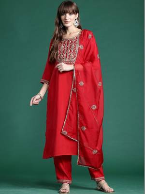 Women Ethnic Motifs Embroidered Regular Liva Kurta with Trousers & With Dupatta 4