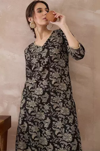 Women Floral Printed Regular Pure Cotton Kurta with Trousers