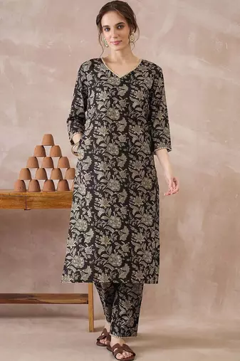 Women Floral Printed Regular Pure Cotton Kurta with Trousers