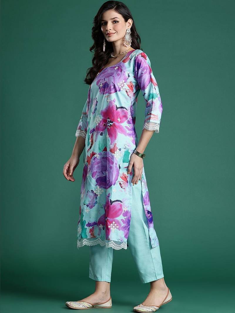 Women Floral Printed Regular Kurta with Trousers & With Dupatta