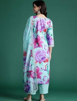 Women Floral Printed Regular Kurta with Trousers & With Dupatta 5