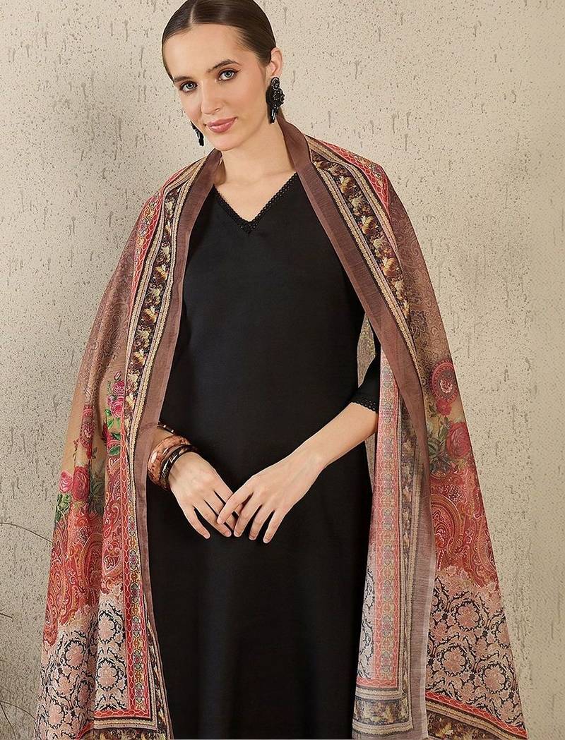 Women Ethnic Motifs Regular Kurta with Trousers & With Dupatta