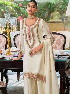 Women Ethnic Motifs Embroidered Regular Mirror Work Kurta with Palazzos & With Dupatta 2