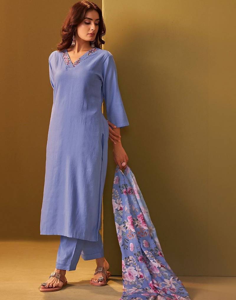 Women Floral Regular Kurta with Trousers & With Dupatta